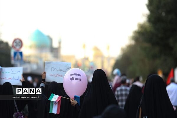 اجتماع عظیم مدافعان حریم خانواده در روز قیام مسجد گوهرشاد مشهد