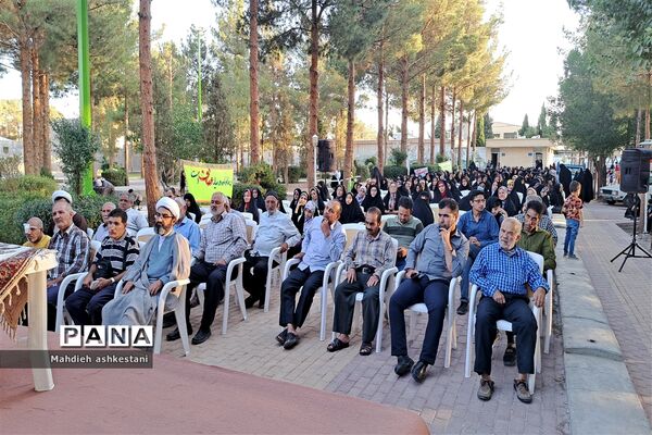 اجتماع بزرگ مدافعان حریم خانواده  در نایین