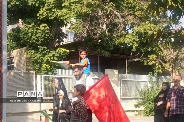 رژه خودرویی مدافعان حیا و خانواده‌های شیرازی در روز حجاب و عفاف در شیراز