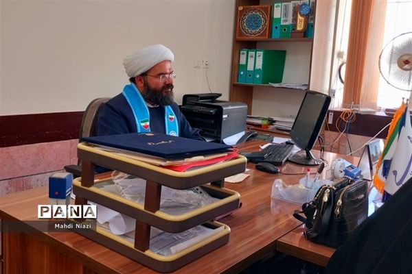 نشست مشاورین دانش آموزی نماینده ترشیز