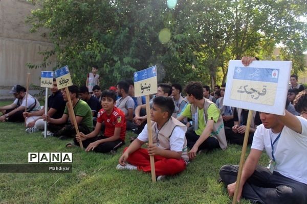 برگزاری مسابقه طناب کشی در اردوهای استانی یاورمربیان سازمان دانش‌آموزی شهرستان‌های استان تهران