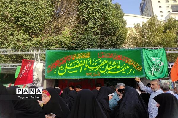 برگزاری اجتماع بزرگ و باشکوه مردمی مدافعان حریم خانواده در میدان بسیج
