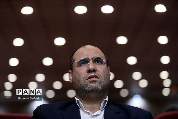 آیین تکریم سرفرازان تعلیم و تربیت