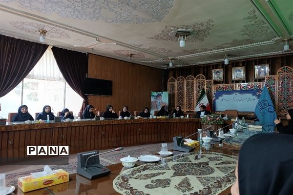 معاون پرورشی و فرهنگی اداره‌کل آموزش و پرورش استان اصفهان دانش‌آموزان مدارس منطقه حصه