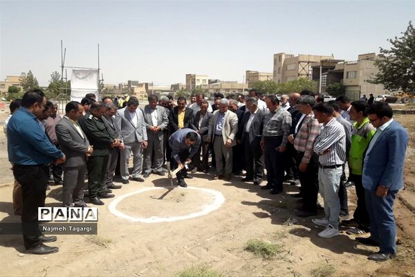 آیین کلنگ‌زنی ساخت کانون پرورش فکری کودکان و نوجوانان مه ولات