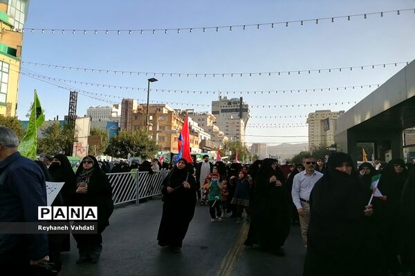 اجتماع بزرگ مردمی مدافعان حریم خانواده در مشهد