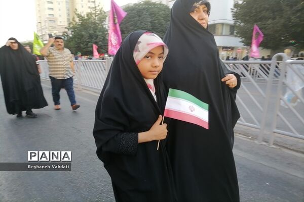 اجتماع بزرگ مردمی مدافعان حریم خانواده در مشهد