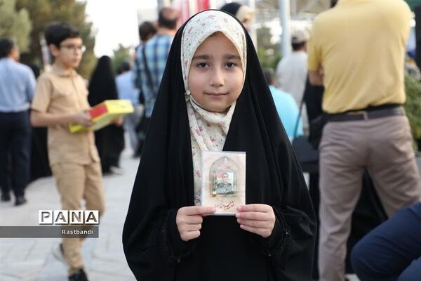 جشن تولد نمادین شهید‌آرمان علی‌وردی