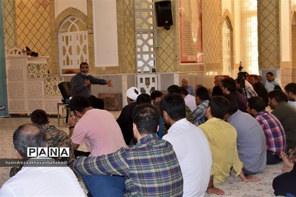 برپایی گردهمایی اصحاب عشق با حضور حاج حسین یکتا در بهاباد