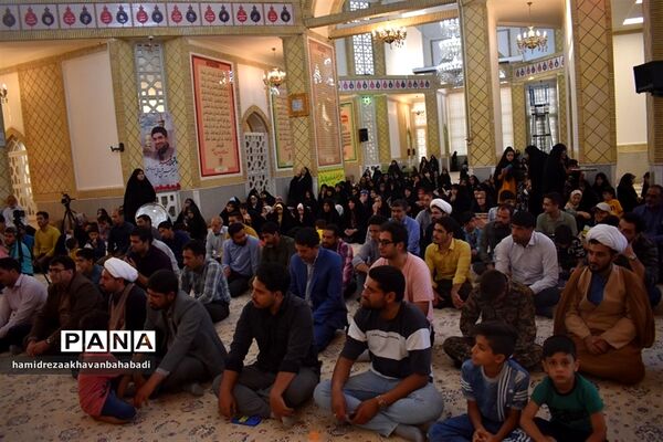 برپایی گردهمایی اصحاب عشق با حضور حاج حسین یکتا در بهاباد