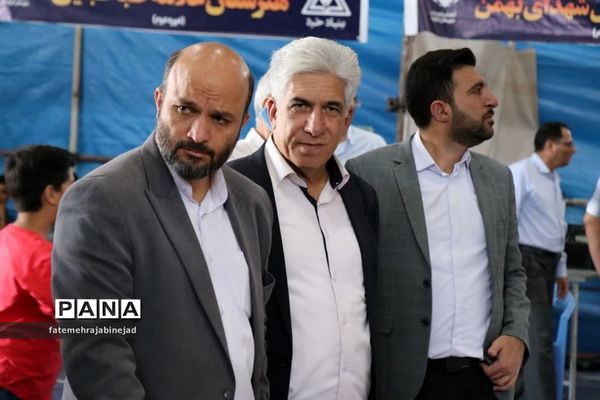 بازدید معاون عمرانی وزیر آموزش و پرورش از جشنواره تابستانه دانش‌آموزی در ابرکوه