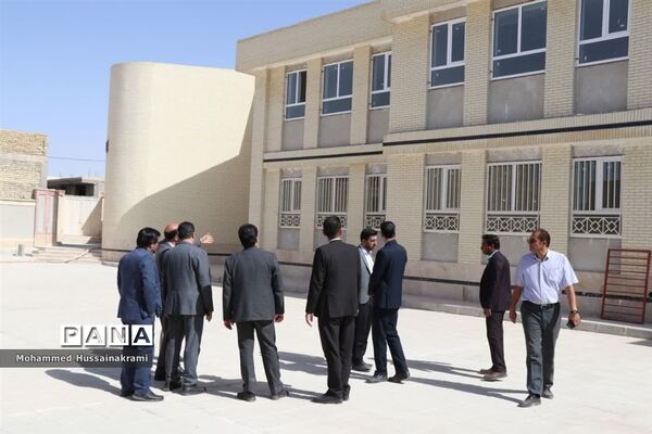 آیین افتتاح و کلنگ‌زنی مدرسه‌سازی با حضور رئیس سازمان نوسازی مدارس کشور در ابرکوه