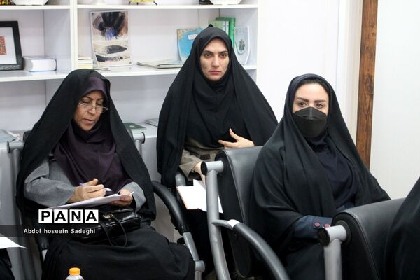 نشست توجیهی تسهیل‌گران آزمون استخدامی آموزش و پرورش استان بوشهر