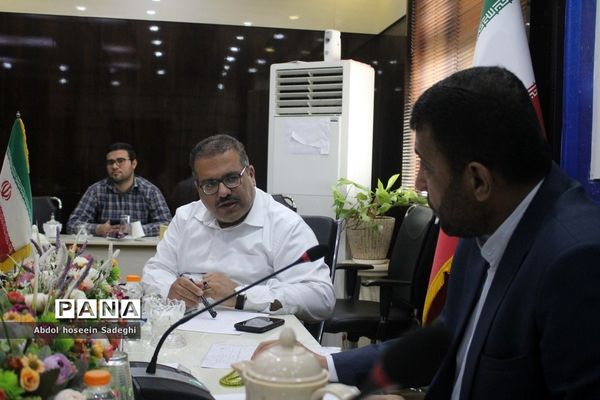 جلسه کار‌گروه توسعه مدیریت آموزش و پرورش استان بوشهر