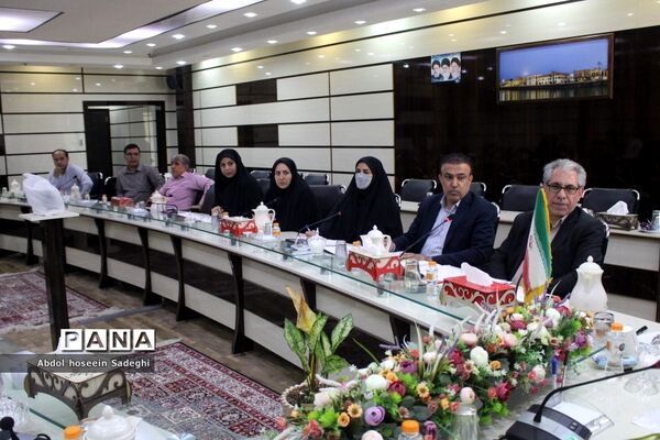 جلسه کار‌گروه توسعه مدیریت آموزش و پرورش استان بوشهر