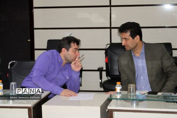 جلسه کار‌گروه توسعه مدیریت آموزش و پرورش استان بوشهر