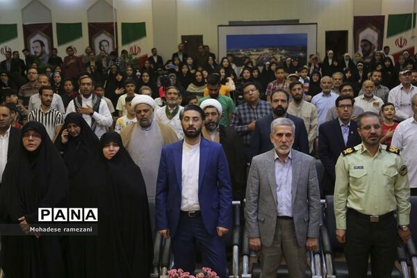 بازدید جمعی از مسئولان کشوری و استانی از اولین نمایشگاه تخصصی خانواده (مهرانه)