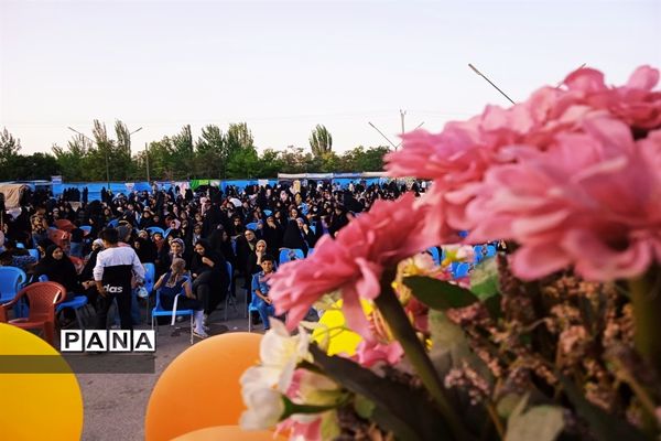 برگزاری اجتماع بزرگ مردمی به‌مناسبت هفته حجاب و عفاف در شهرستان بن