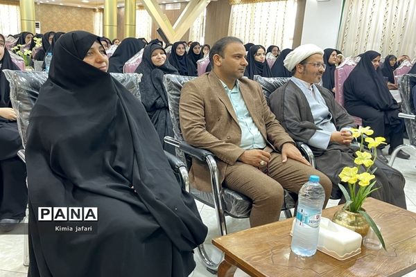 برگزاری مراسم تجلیل از برگزیدگان دختر جشنواره قرآن‌‌ و فرهنگی هنری در کاشمر