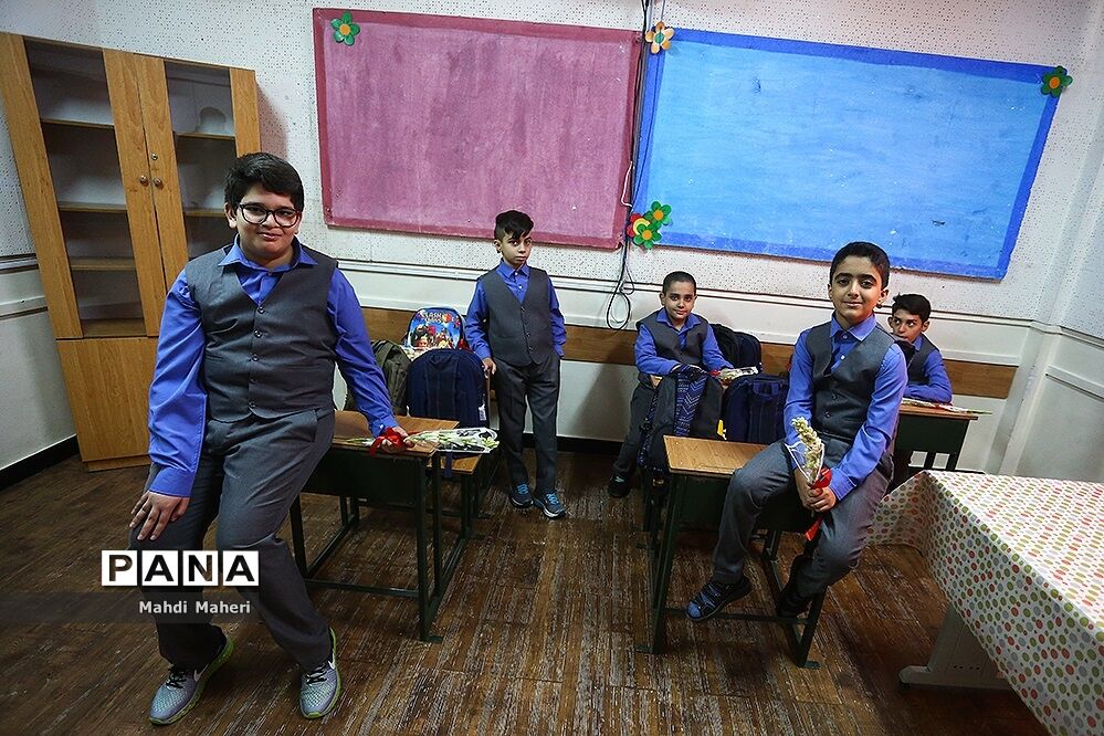 بازنگری در برنامه‌های درسی دانش‌آموزان با نیازهای ویژه
