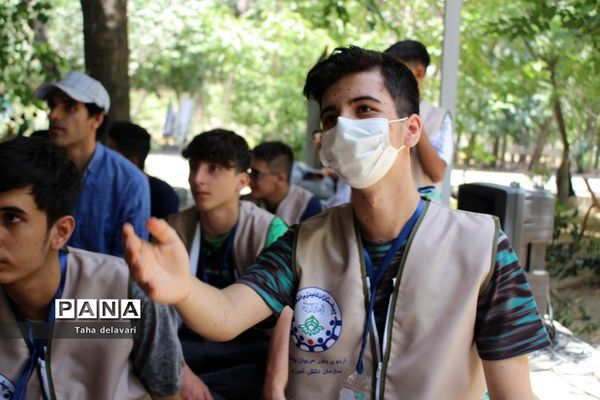 برگزاری اولین نماز جماعت گروه دوم اردوی یاورمربیان پیشتاز شهرستان‌های تهران