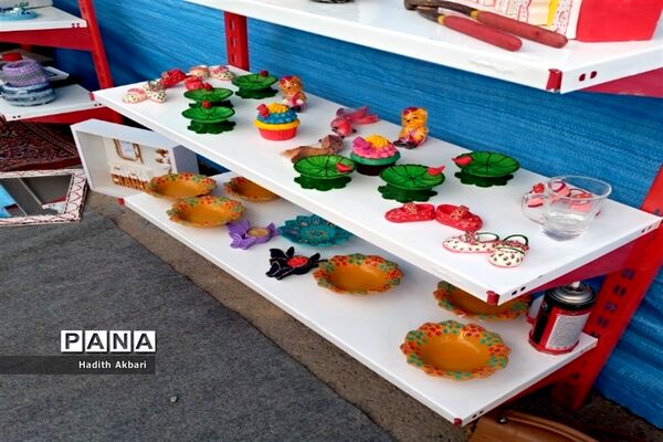 برگزاری نمایشگاه در شهرستان بن به‌مناسبت نکوداشت روز بن