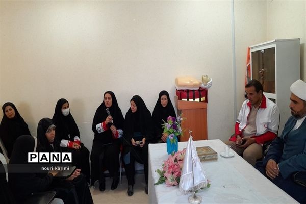 برگزاری کارگاه آموزشی عفاف و حجاب هلا ل احمرشهرستان مانه و سملقان