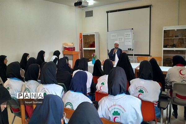 برگزاری کارگاه آموزشی عفاف و حجاب هلا ل احمرشهرستان مانه و سملقان