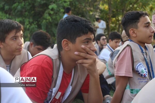 مسابقات طناب‌کشی در اردوی یاورمربیان سازمان دانش‌آموزی شهرستان‌های تهران