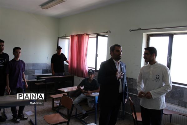 بازدید مدیرکل آموزش و پرورش شهرستان‌های تهران  از پایگاه‌های اوقات فراغت شهر جوادآباد