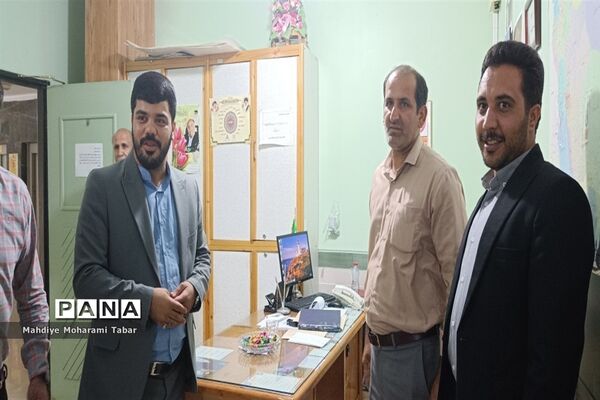 تجلیل از کارکنان حراست آموزش و پرورش فارس به‌مناسبت هفته حراست