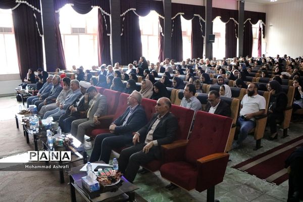 مراسم اختتامیه جشنواره‌ نوجوان سالم در آذربایجان غربی