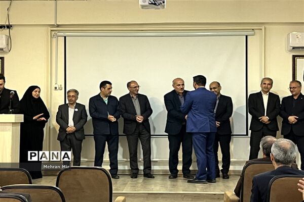 مراسم تجلیل از عوامل اجرایی برگزاری دوازدهمین جشنواره ملی سرود رضوی‌