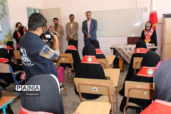 بازدید معاون ‌سازمان دانش‌آموزی‌ از پایگاه‌های اوقات فراغت سازمان دانش‌آموزی -2