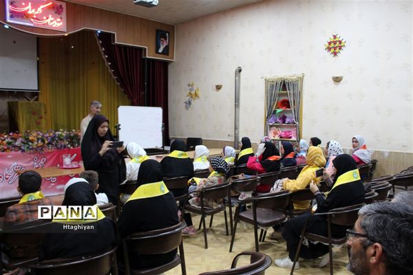 بازدیدمعاون فعالیت‌های دانش‌آموزی سازمان دانش‌آموزی کشور از پایگاه های اوقات فراغت سازمان دانش آموزی استان اصفهان