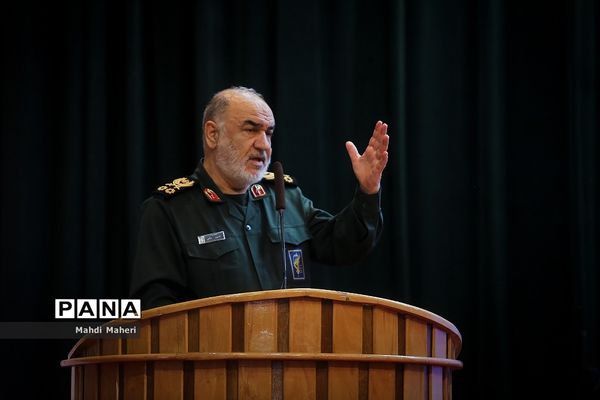 اختتامیه نمایشگاه تخصصی عملکرد و پیشرفت و محلات مردم سالار