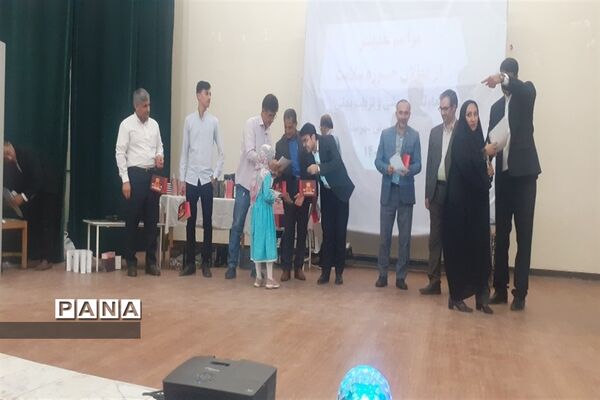همایش  تقدیر از برگزیدگان چهل‌و‌یکمین جشنواره ‌امید فردا و فعالان حوزه سلامت در شادگان