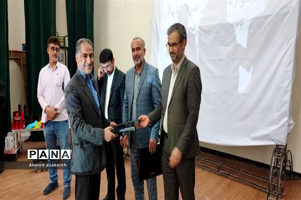 همایش  تقدیر از برگزیدگان چهل‌و‌یکمین جشنواره ‌امید فردا و فعالان حوزه سلامت در شادگان