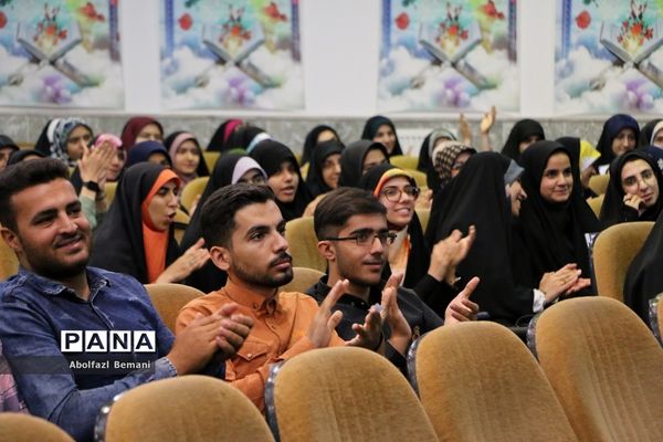 دوره توانمندسازی دست‌اندرکاران کنگره دانشجومعلمان شهید کشور در قم