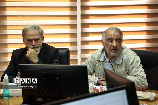 دیدار جمعی از خیرین سلامت کشور با وزیر آموزش و پرورش