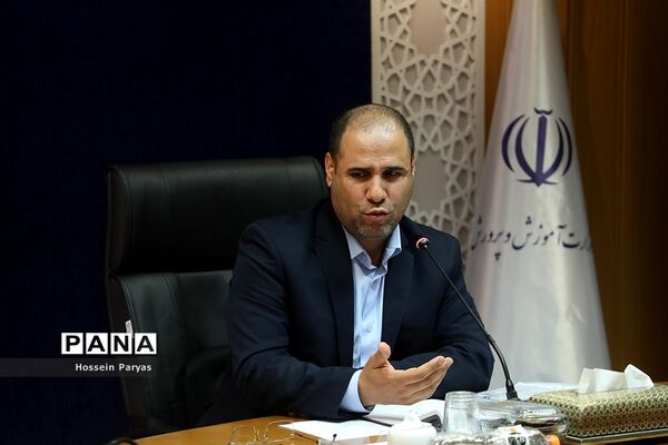 دیدار جمعی از خیرین سلامت کشور با وزیر آموزش و پرورش