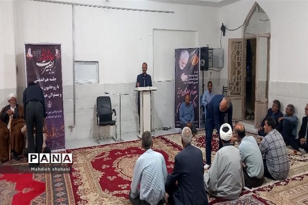 نشست با روحانیون و مداحان ومسئولان هیات مذهبی در امامزاده سید محمد(ع) در کاشمر