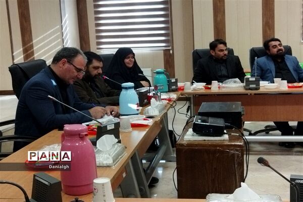 جلسه هماهنگی برنامه احلی من العسل