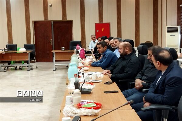 جلسه هماهنگی برنامه احلی من العسل