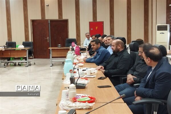 جلسه هماهنگی برنامه احلی من العسل