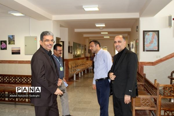 بازدید مسئولان اداره‌کل آموزش و پرورش استان بوشهر  از کانون‌های ارزیابی آزمون استخدامی