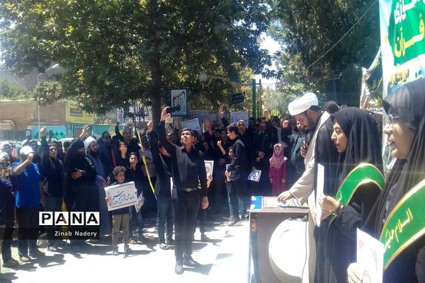 اجتماع بزرگ دانش‌آموزی عاشقان قرآن در کاشمر