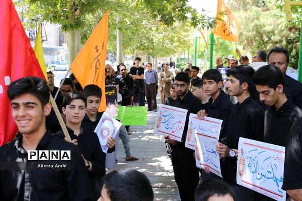 اجتماع دانش‌آموزی عاشقان قرآن در کاشمر