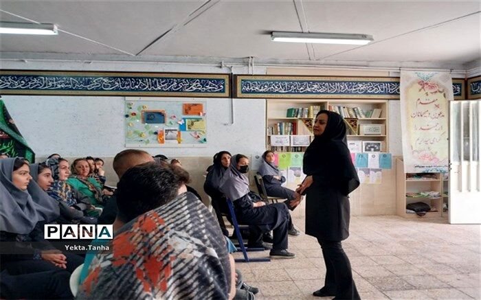 معرفی رشته‌های تحصیلی برای انتخاب درست دانش‌آموزان در پاکدشت/ فیلم