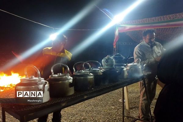 حضور دانش‌آموزان سمپاد و نمونه دولتی در برنامه مانور رزم شبانه